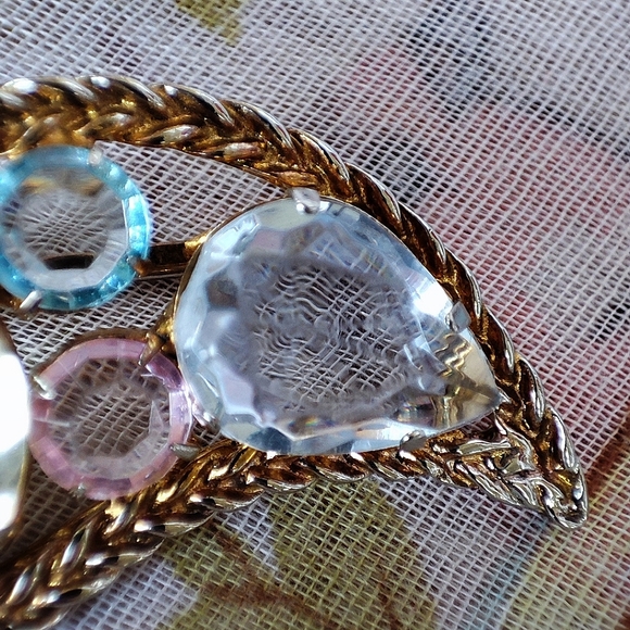 Paisley Faceted Acrylic Pale Pastel Stones Prong Set Vintage Gold Tone Faded - Picture 6 of 10